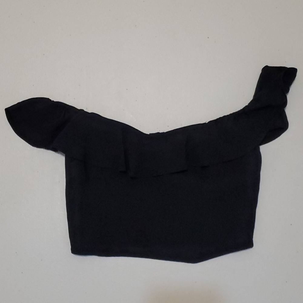 Abercrombie Ruffle Off The Shoulder Crop Top